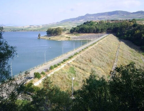 Sicilia: Risorse idriche, nell’isola invasi pieni. Criticità per caldo e distribuzione da sottoporre a Roma.